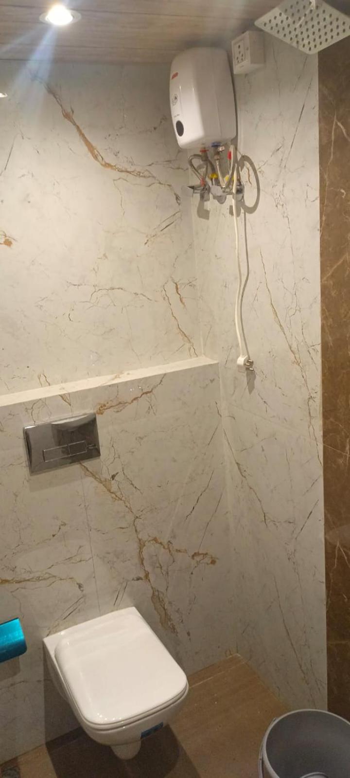 Hotel Le West Near Exhibition Center 3*