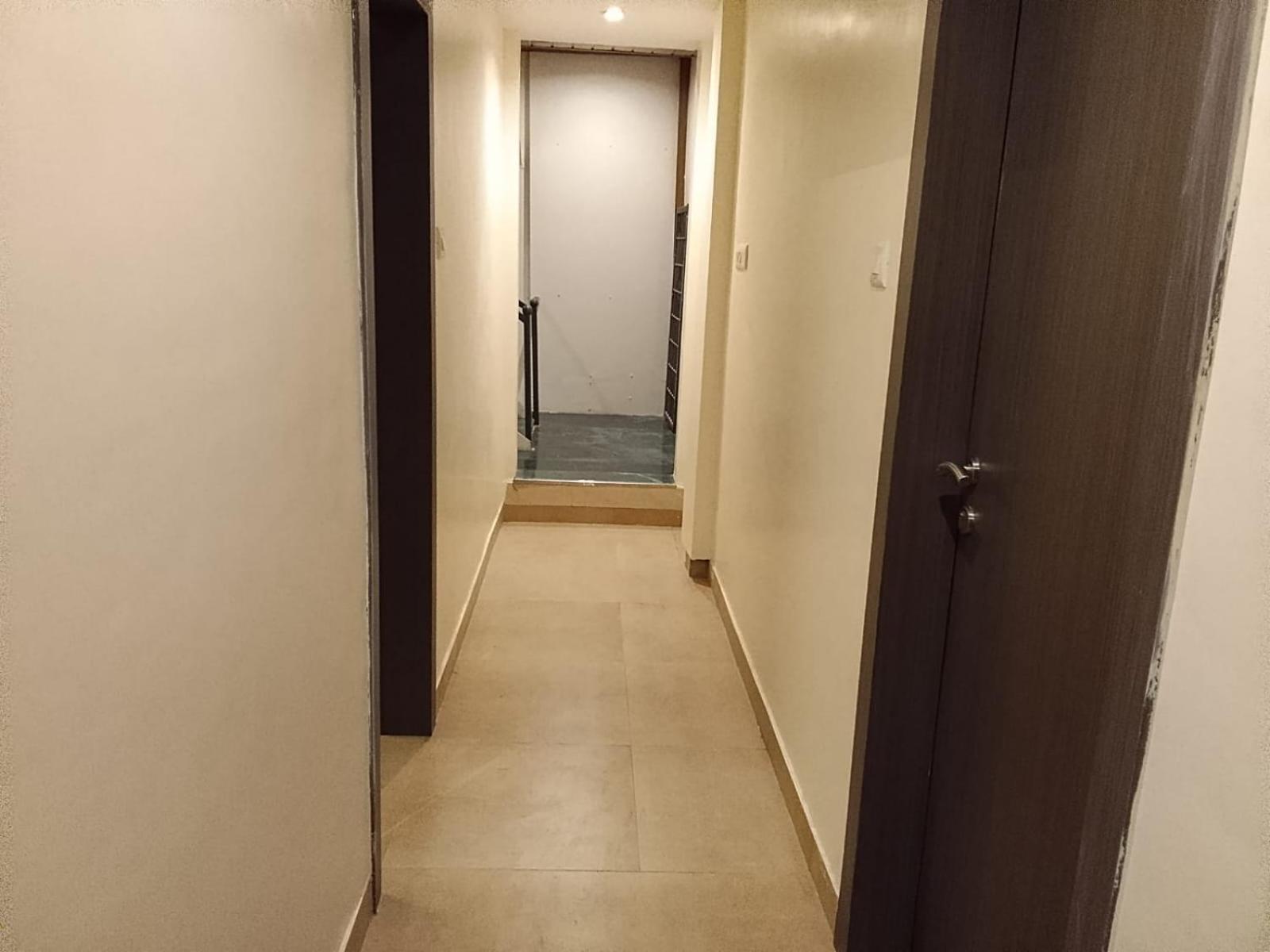 Le West Near Exhibition Center 3* Bombaj